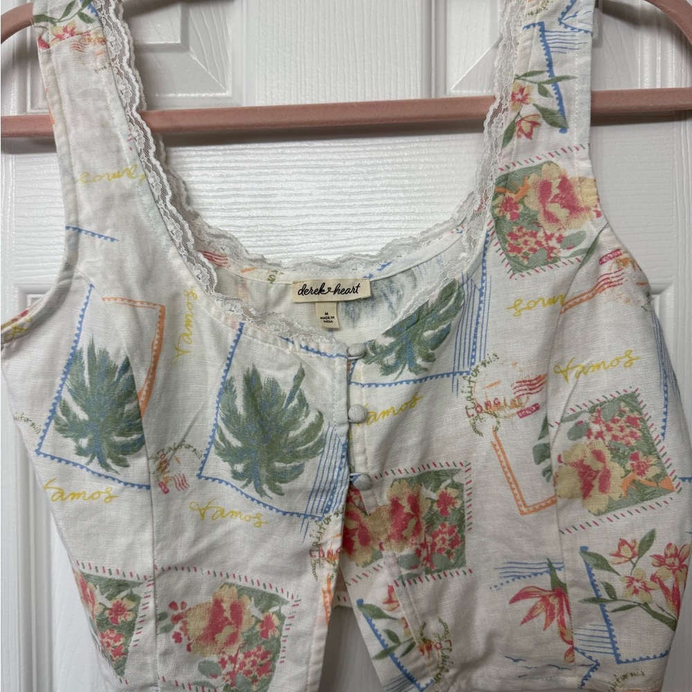 Derek Heart White Floral Button-Front Tank with Lace